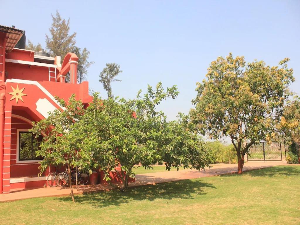 Red House 3Bhk Villa Karjat Exterior photo